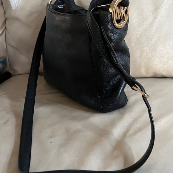 Micheal Kors crossbody bag - Picture 1 of 2